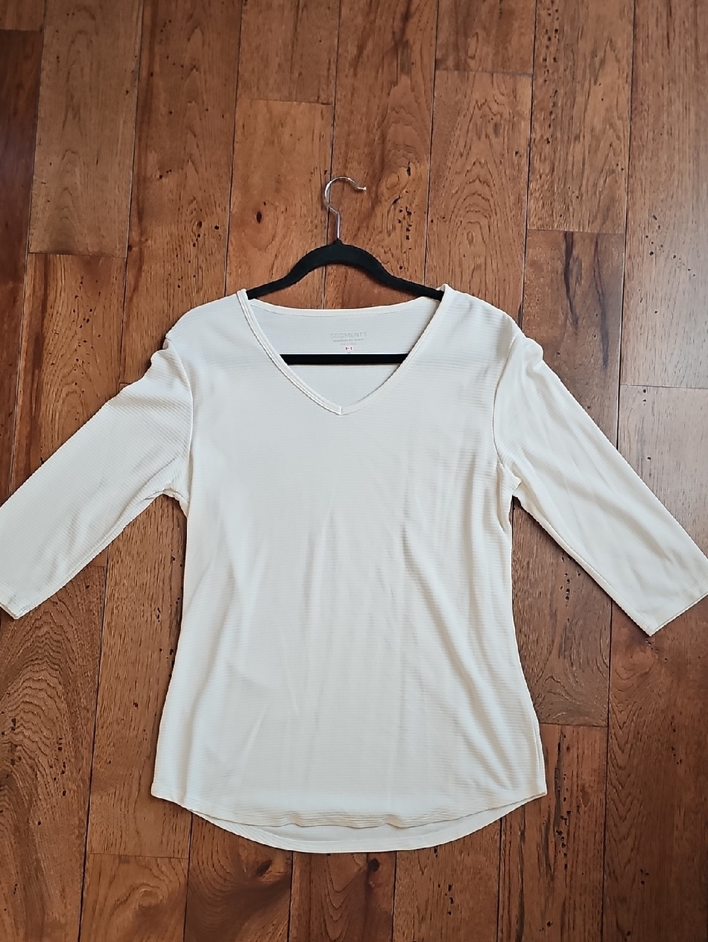 Classic V-Neck 3/4 Sleeve Top - Cream